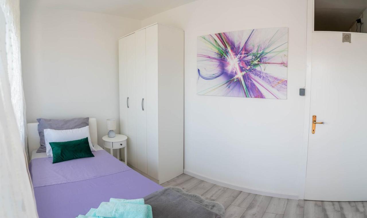 Apartman M Apartment คนิน ภายนอก รูปภาพ