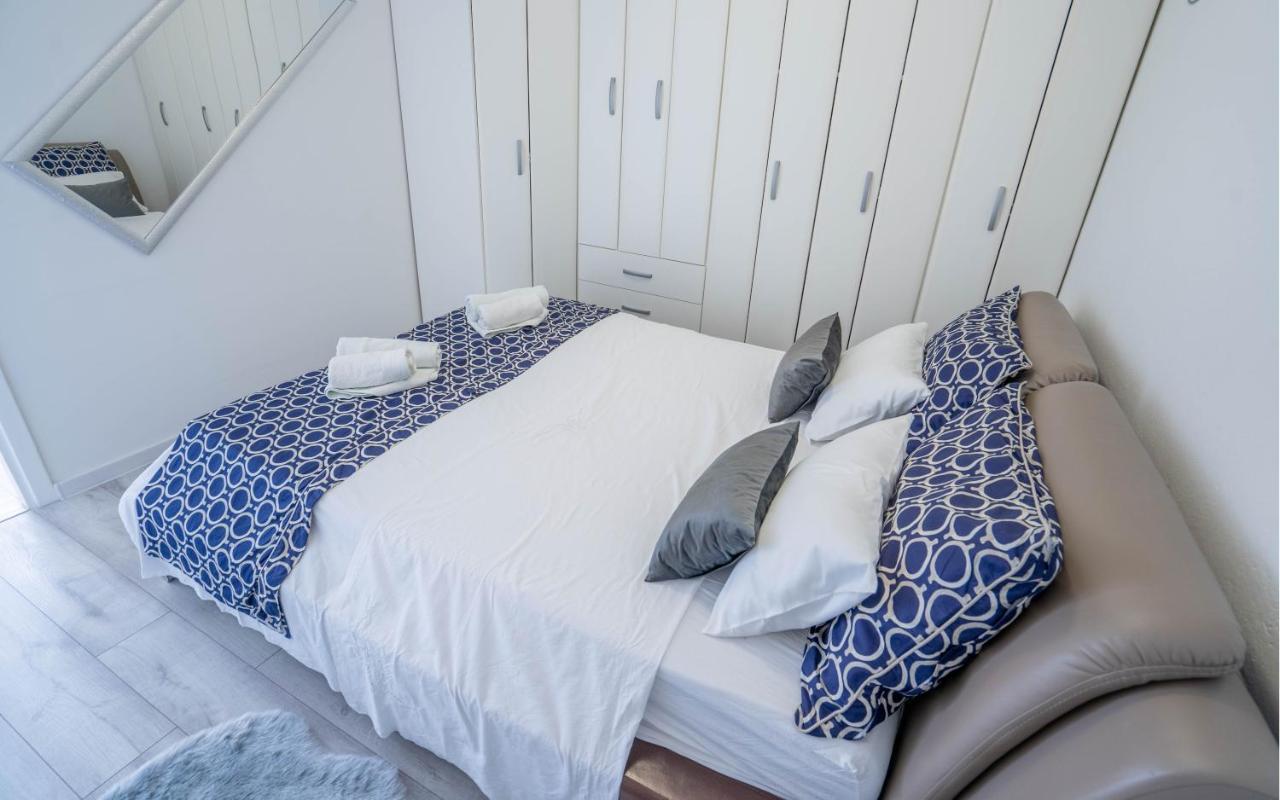 Apartman M Apartment คนิน ภายนอก รูปภาพ
